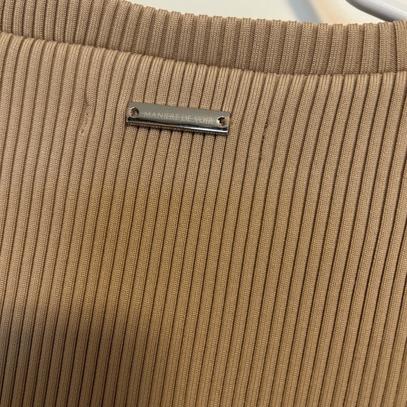 MANIÈRE DE VOIR RIBBED SPLIT SLEEVE TOP - BLACK/BEIGE SIZE 6 - Picture 5 of 7